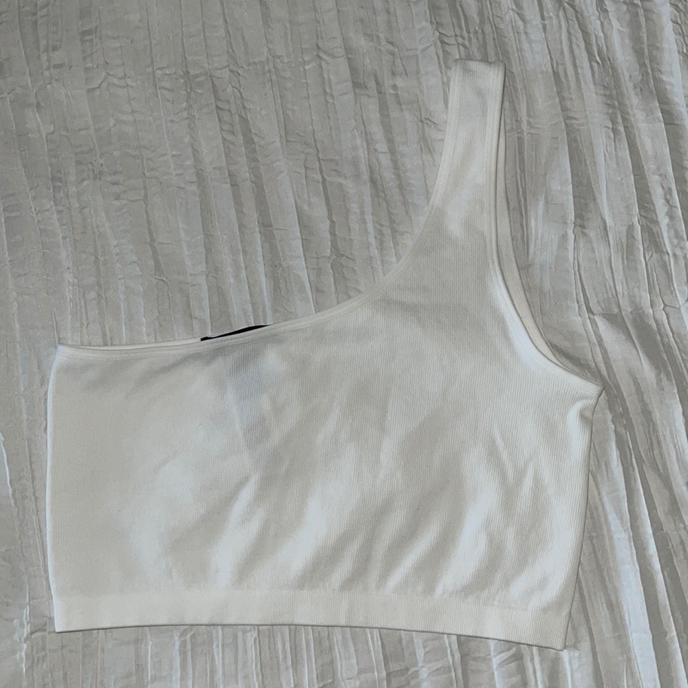M/L one shoulder top